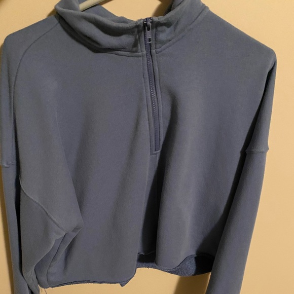 Cropped zip up sweater - Picture 2 of 3